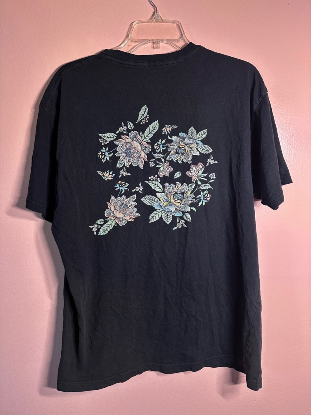 🛍️ 2 for $10 Men’s 100% Cotton Floral Back Graphic Short Sleeve Tee